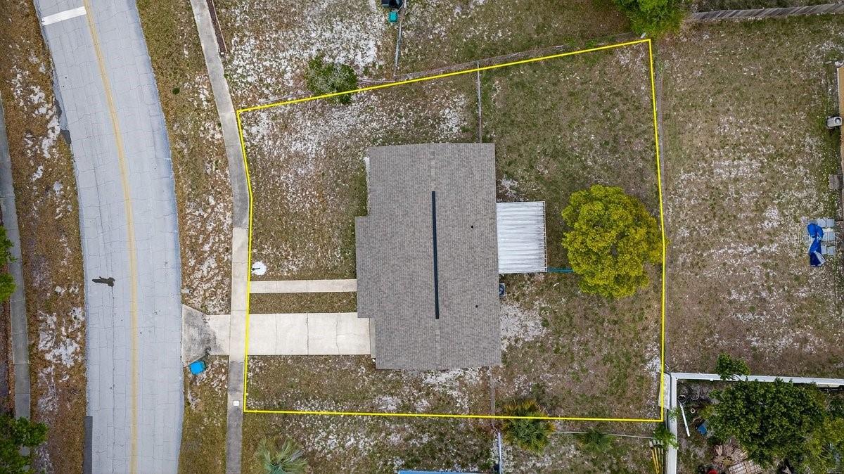 Image 28 of 38 For 2791 Fulford Street