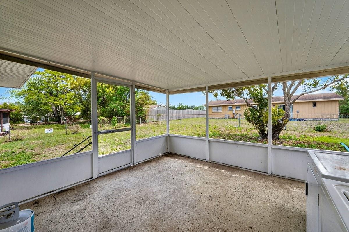 Image 35 of 38 For 2791 Fulford Street