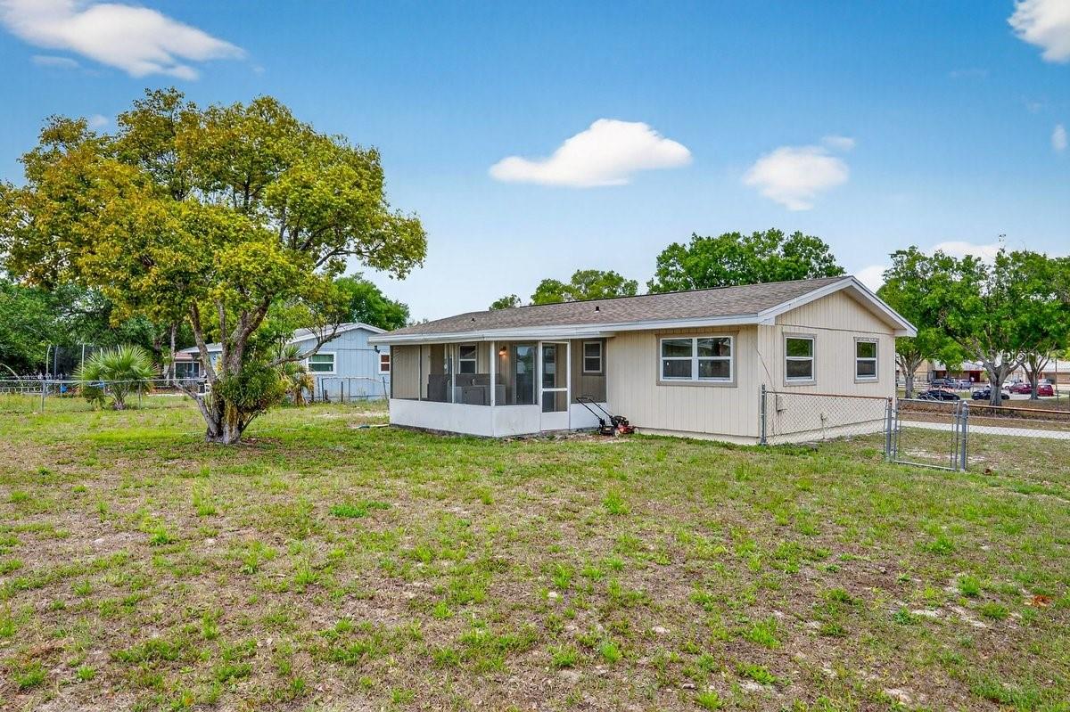 Image 37 of 38 For 2791 Fulford Street