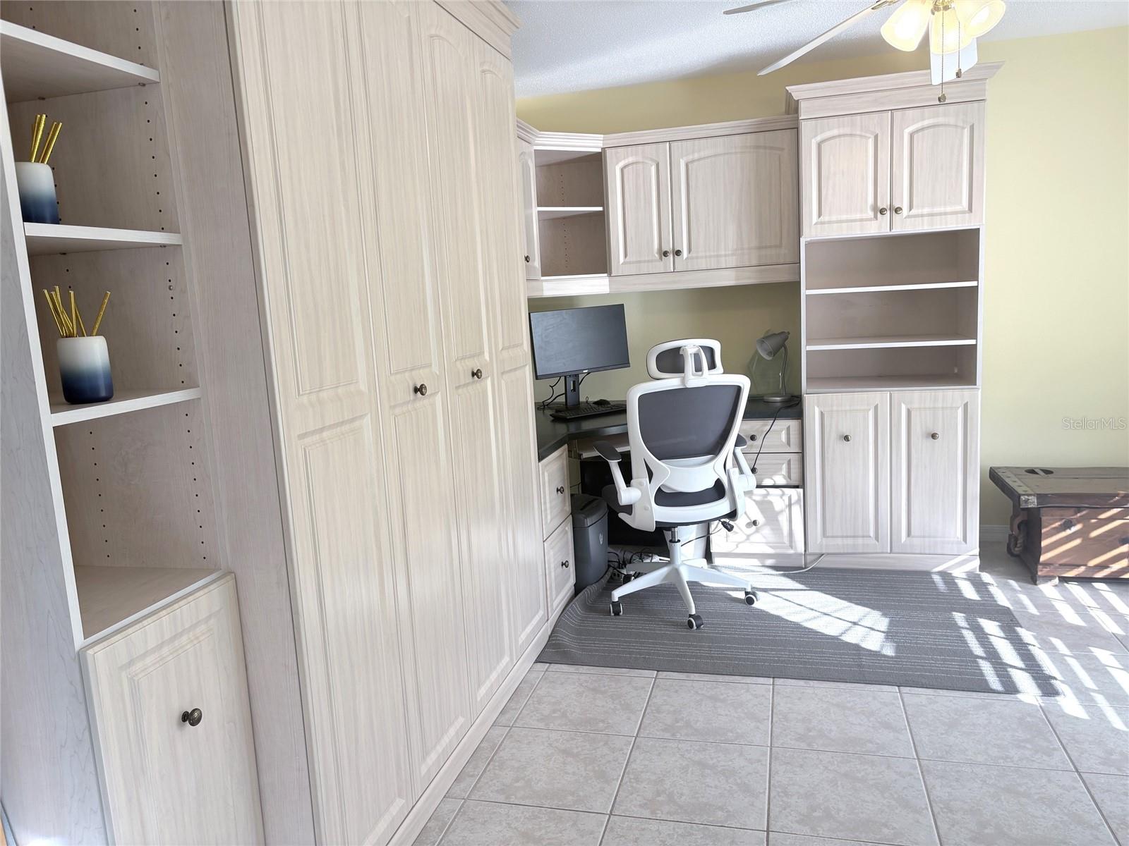 Image 18 of 36 For 5935 Shady Creek Lane