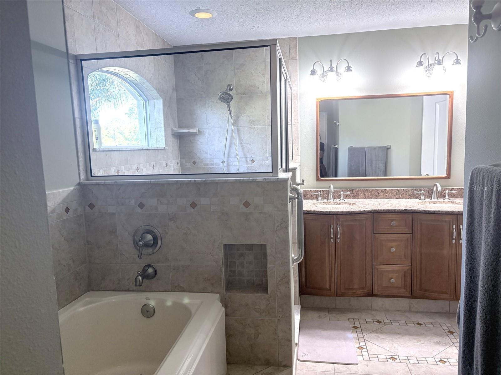 Image 21 of 36 For 5935 Shady Creek Lane