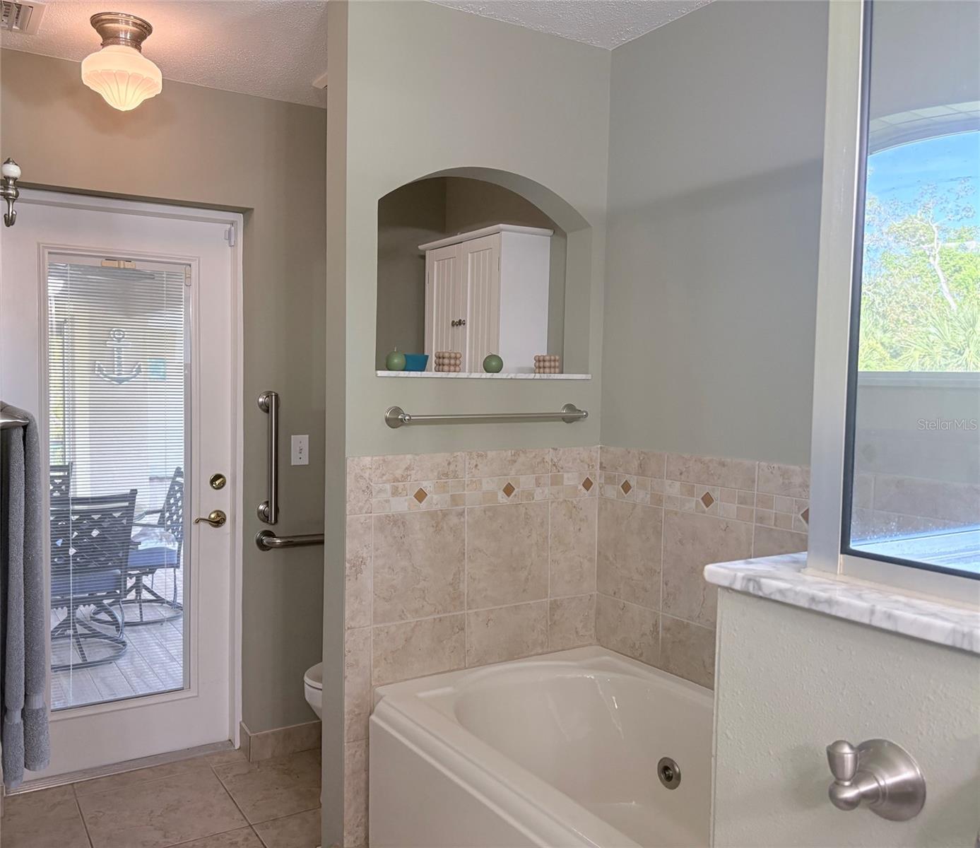 Image 22 of 36 For 5935 Shady Creek Lane