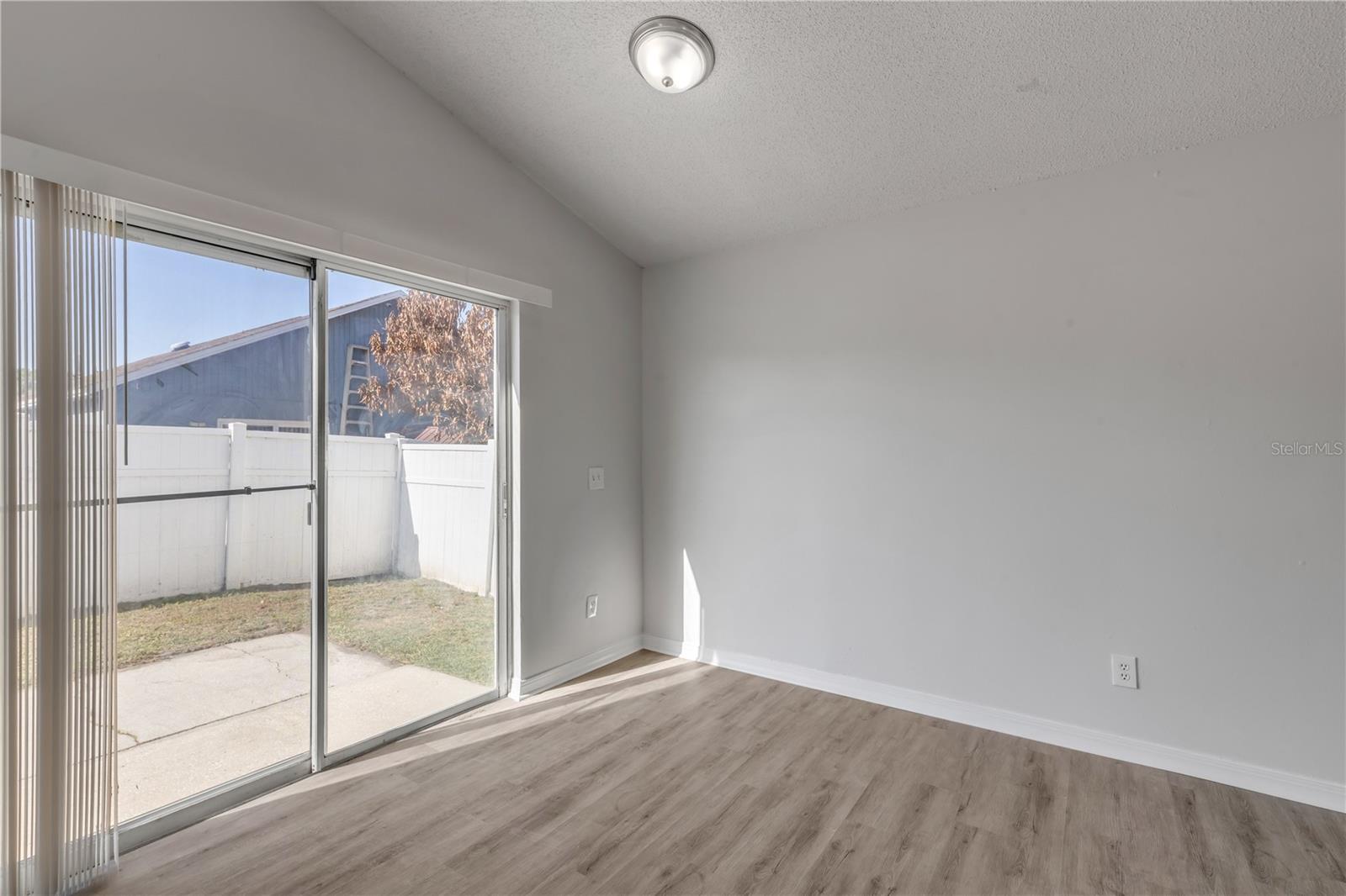 Image 9 of 27 For 8757 Claiborne Court