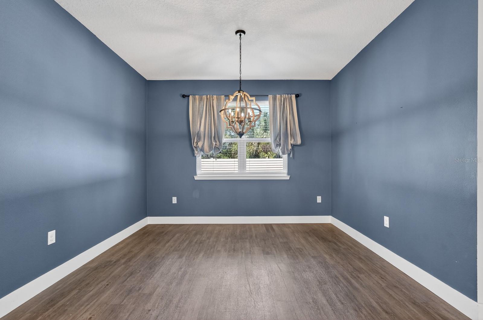 Image 4 of 48 For 98 Bud Hollow Drive