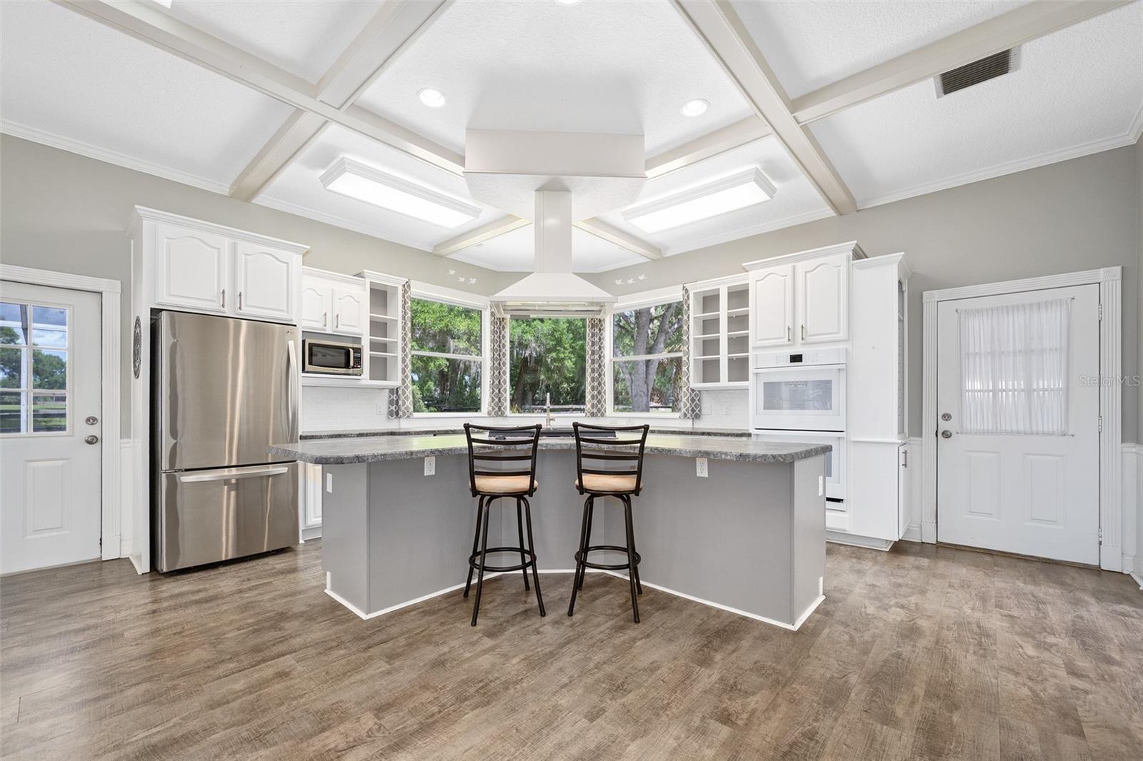 Image 10 of 62 For 2380 Narrow Way