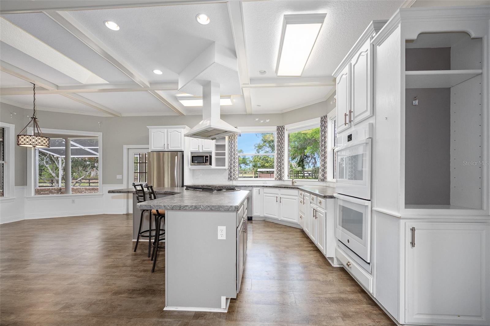 Image 12 of 62 For 2380 Narrow Way