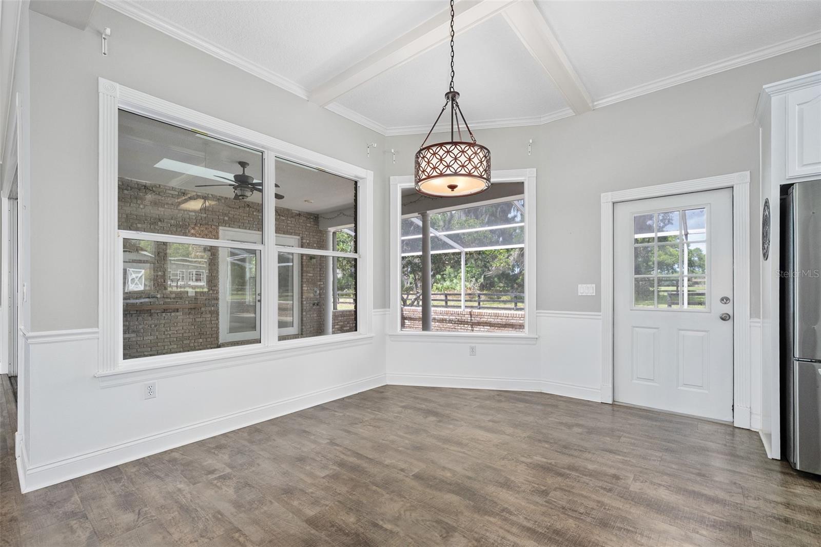 Image 14 of 62 For 2380 Narrow Way