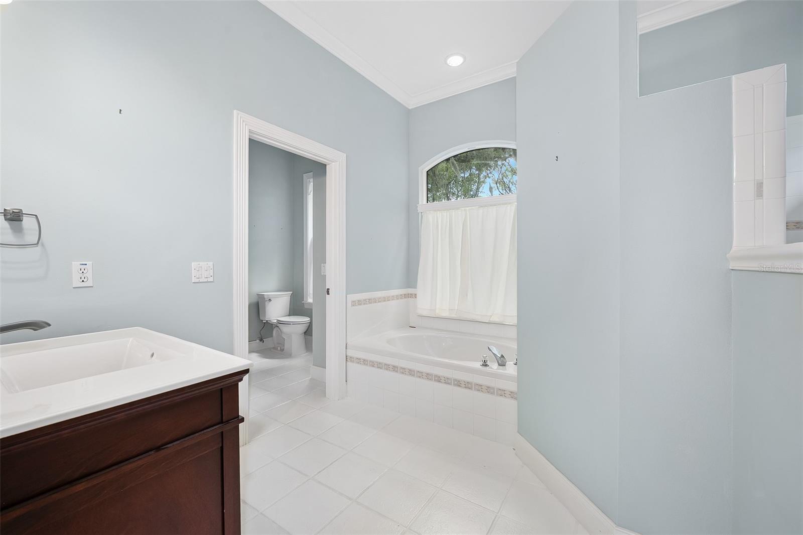 Image 24 of 62 For 2380 Narrow Way