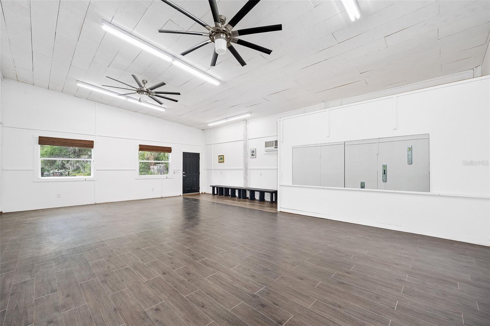 Image 42 of 62 For 2380 Narrow Way