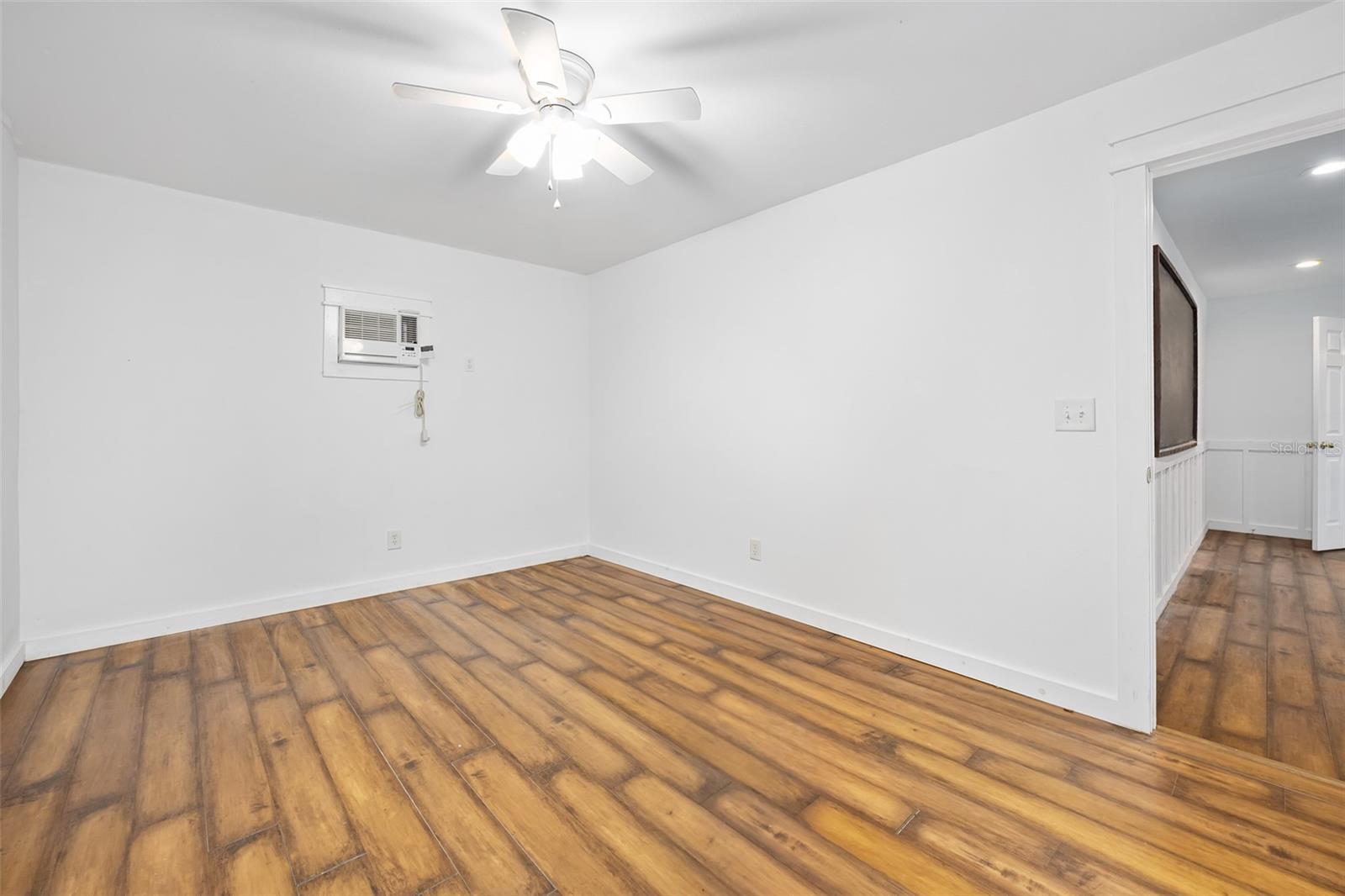 Image 49 of 62 For 2380 Narrow Way