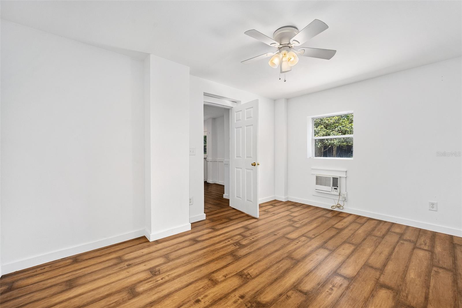 Image 51 of 62 For 2380 Narrow Way