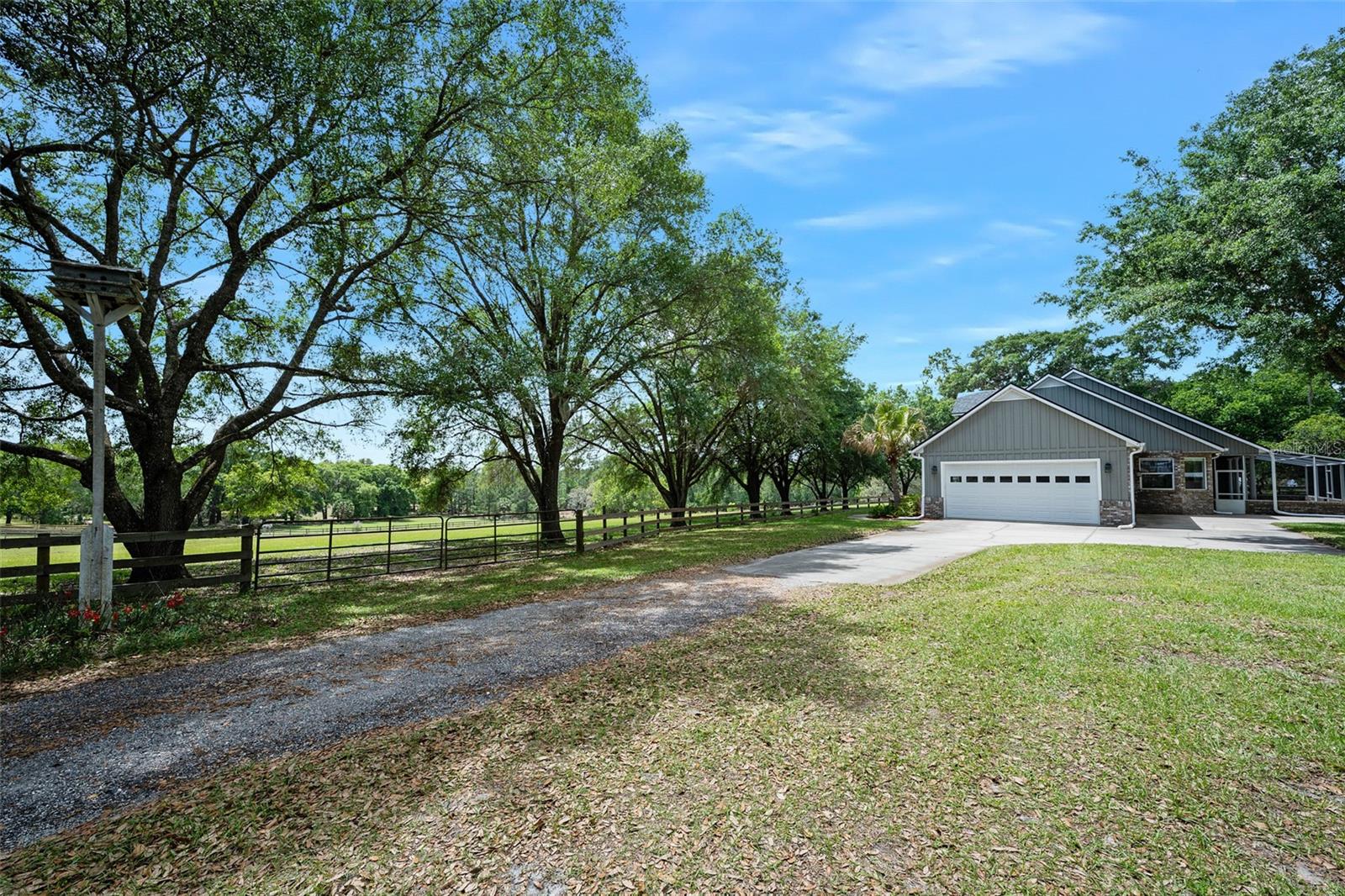 Image 54 of 62 For 2380 Narrow Way