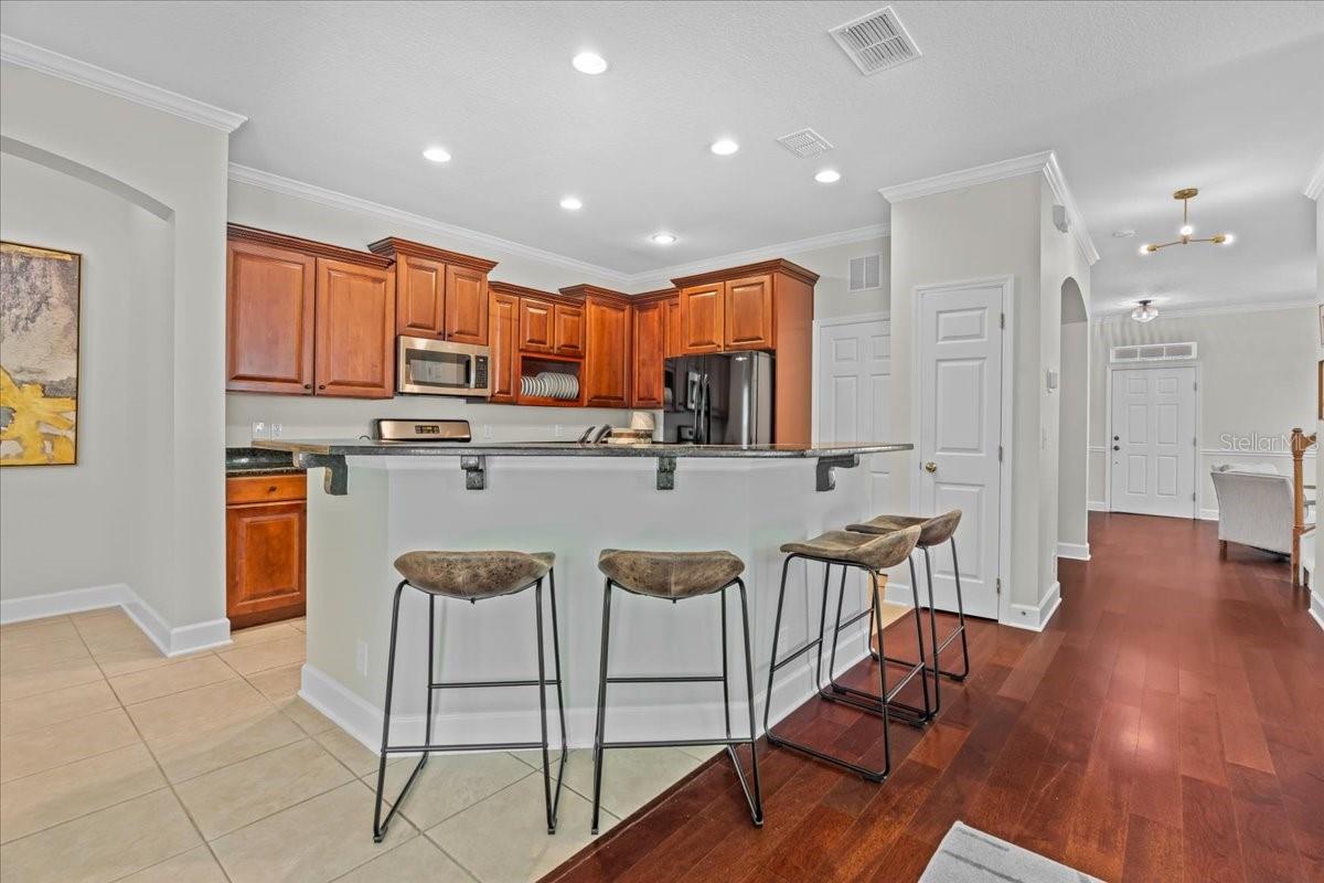 Image 12 of 49 For 118 Birchmont Drive