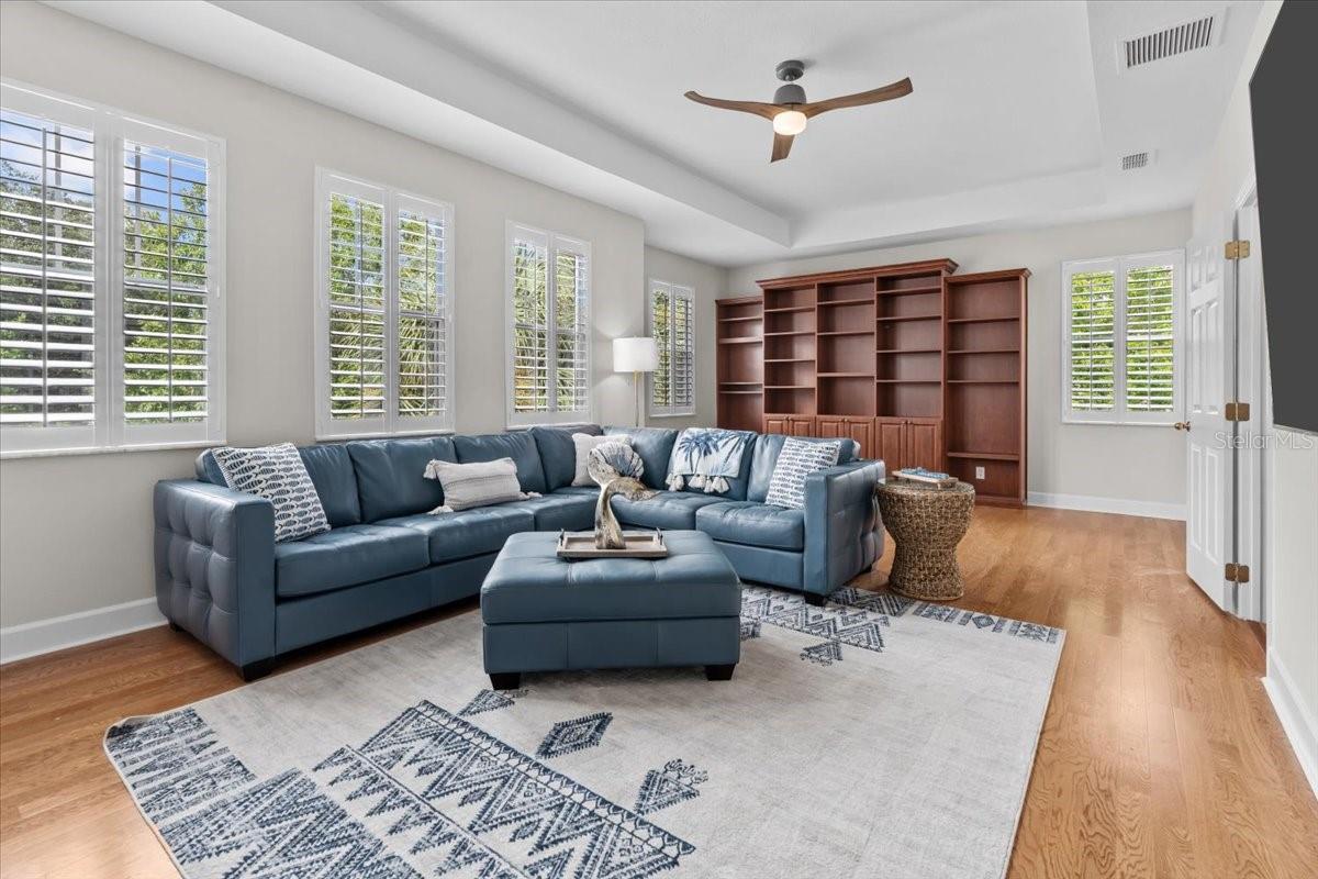 Image 31 of 49 For 118 Birchmont Drive