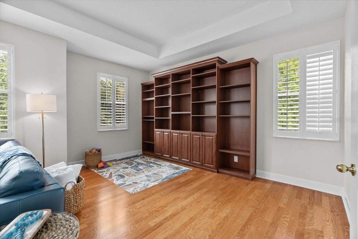 Image 33 of 49 For 118 Birchmont Drive