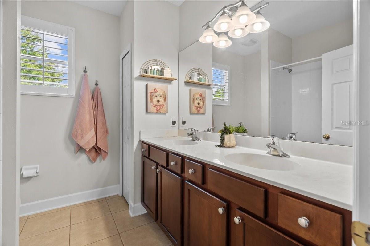 Image 38 of 49 For 118 Birchmont Drive