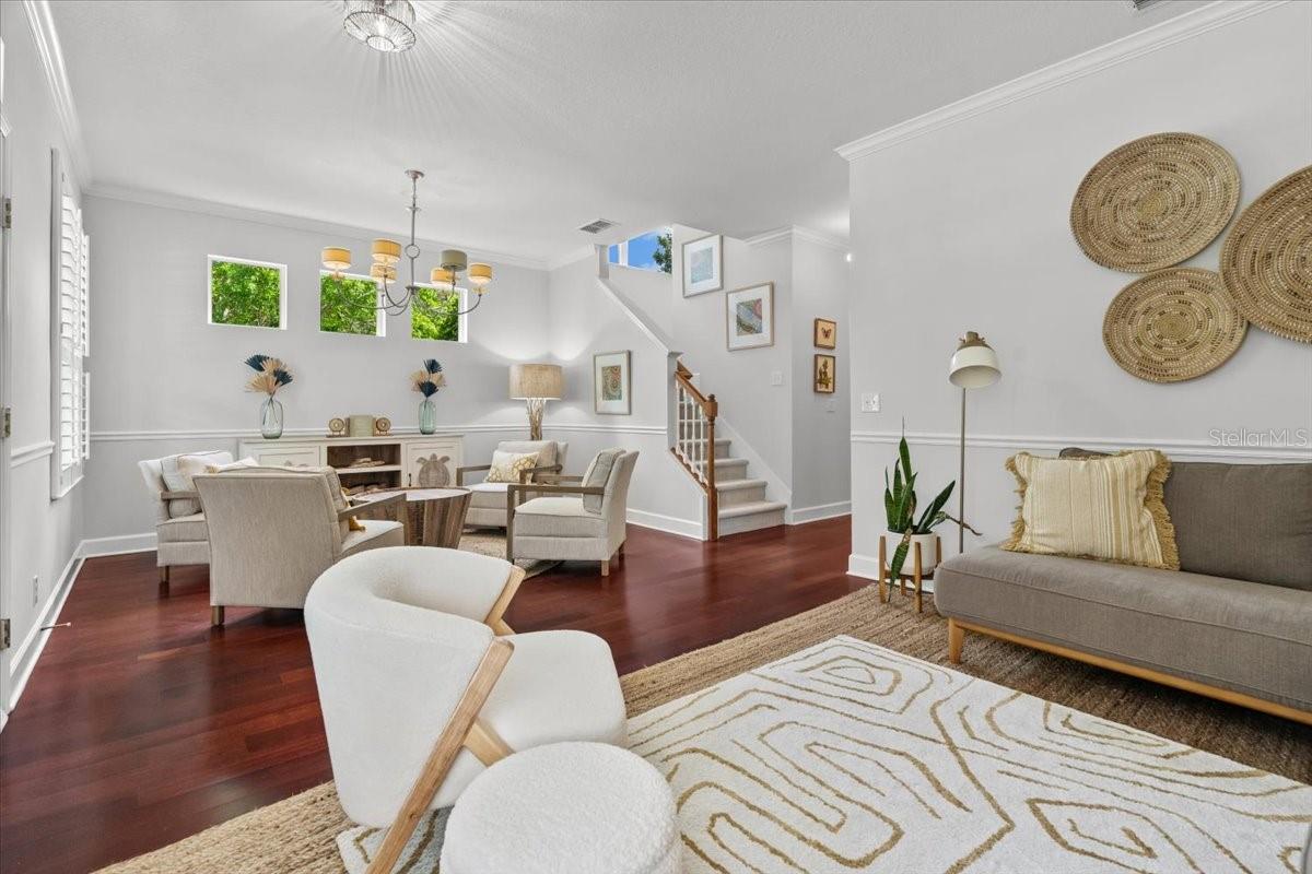 Image 5 of 49 For 118 Birchmont Drive