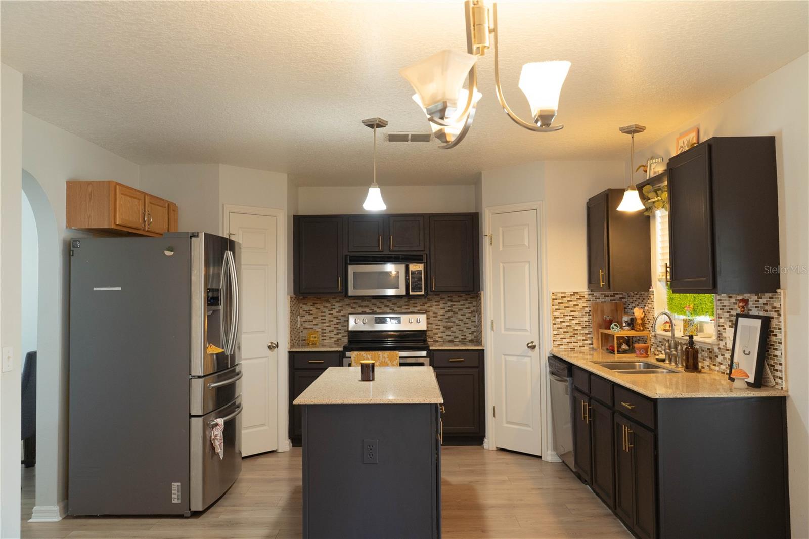 Image 4 of 20 For 186 Cedar Ridge Lane