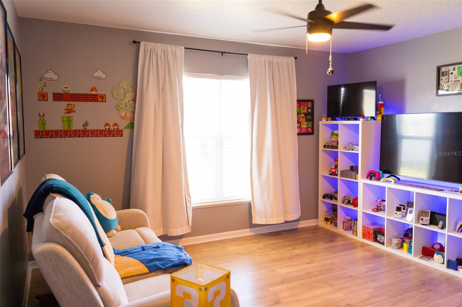 Image 7 of 20 For 186 Cedar Ridge Lane