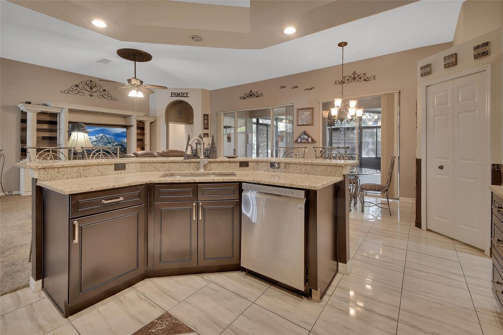 Image 20 of 51 For 13 Pleasent Hill Drive