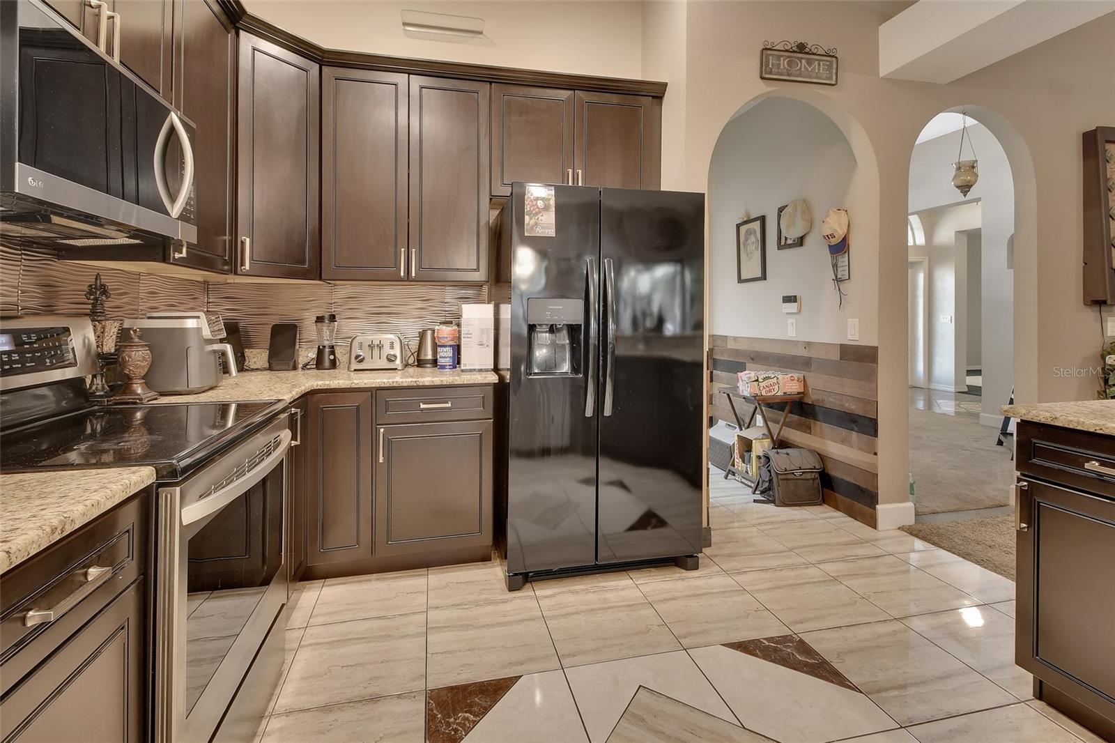 Image 21 of 51 For 13 Pleasent Hill Drive