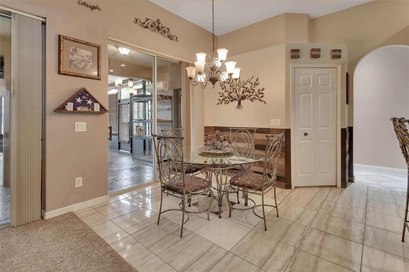 Image 22 of 51 For 13 Pleasent Hill Drive