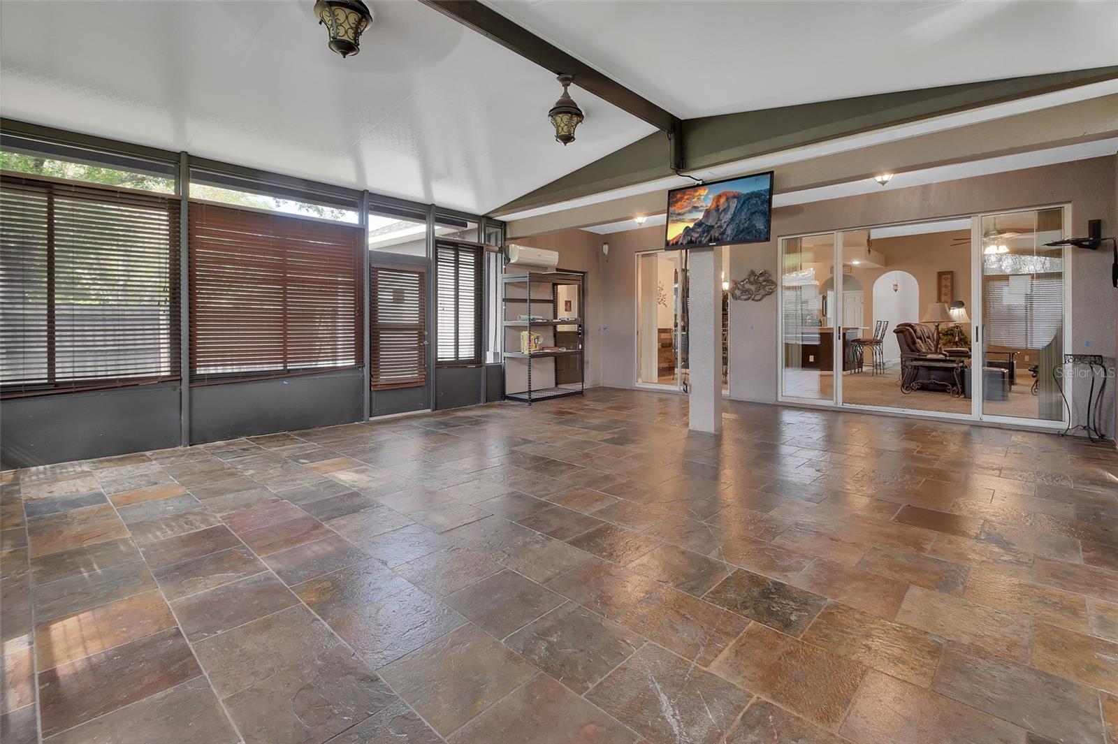 Image 26 of 51 For 13 Pleasent Hill Drive