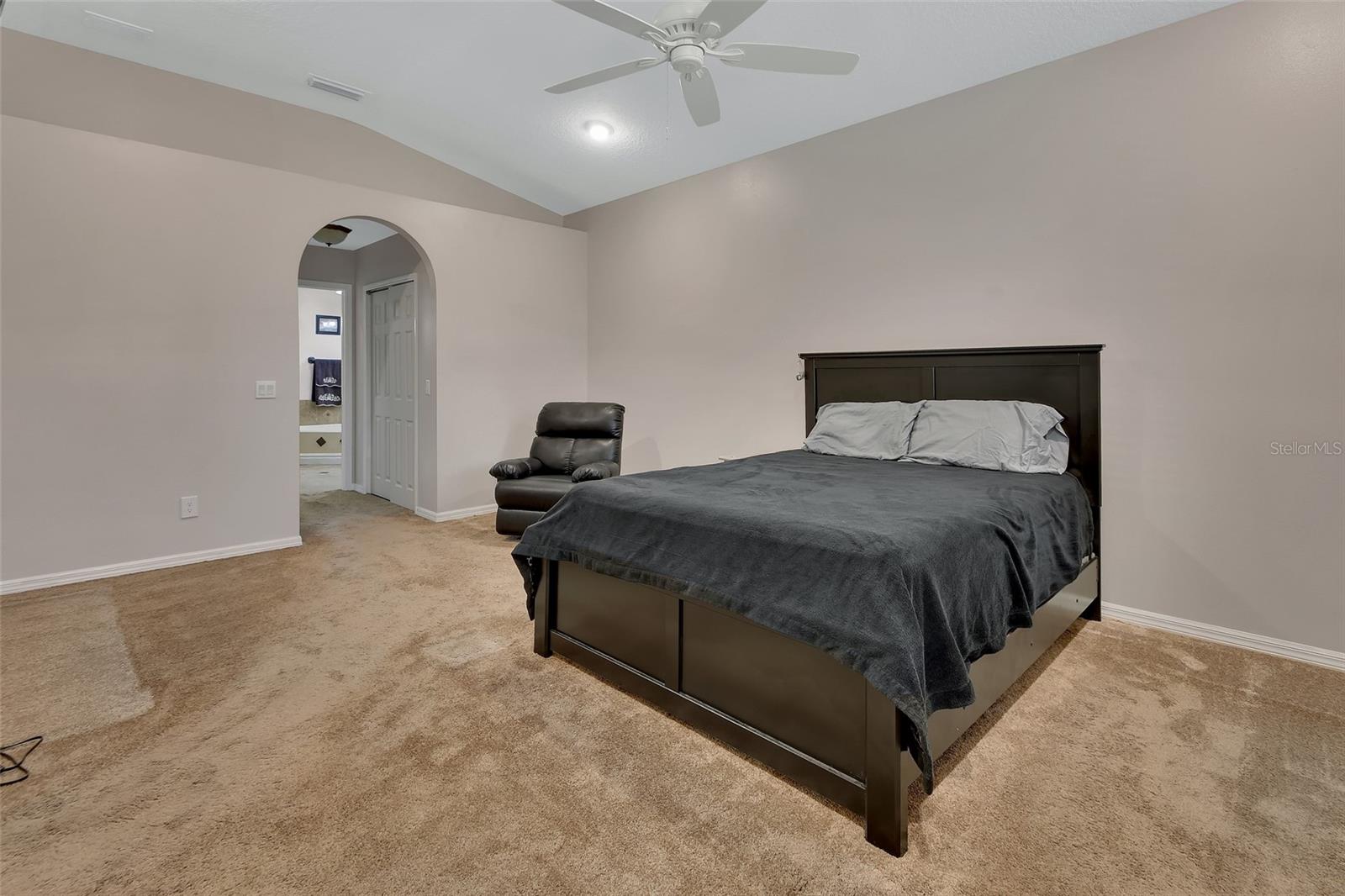 Image 28 of 51 For 13 Pleasent Hill Drive