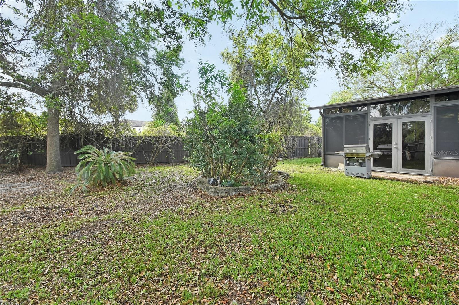 Image 42 of 51 For 13 Pleasent Hill Drive