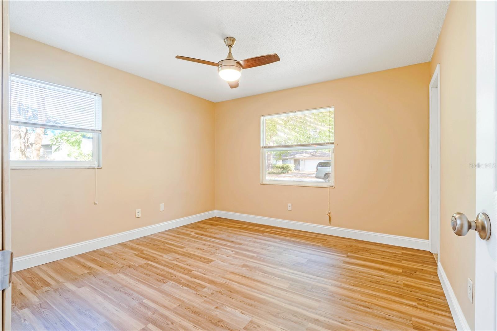 Image 12 of 22 For 1116 Helen Drive