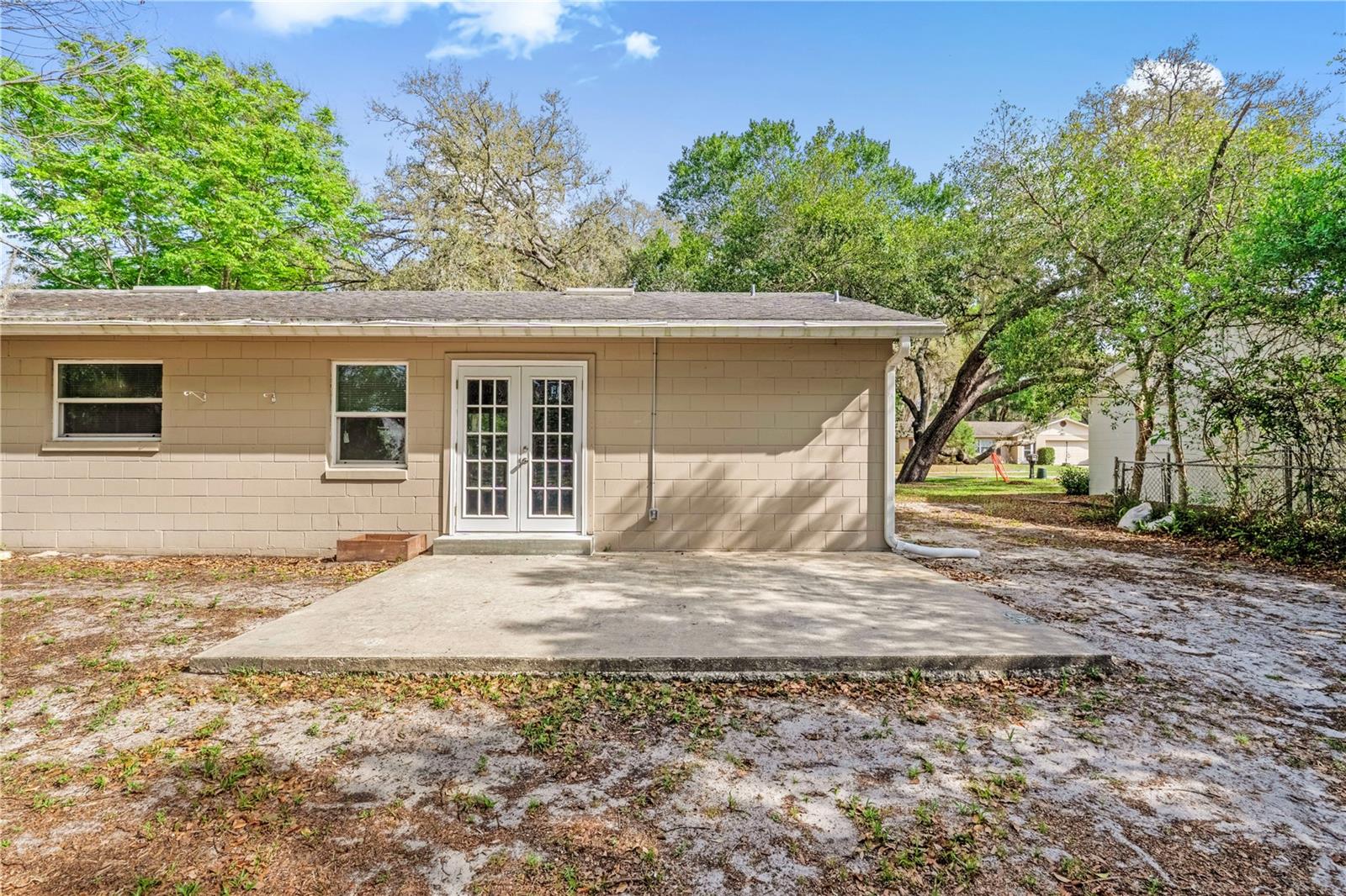 Image 16 of 22 For 1116 Helen Drive