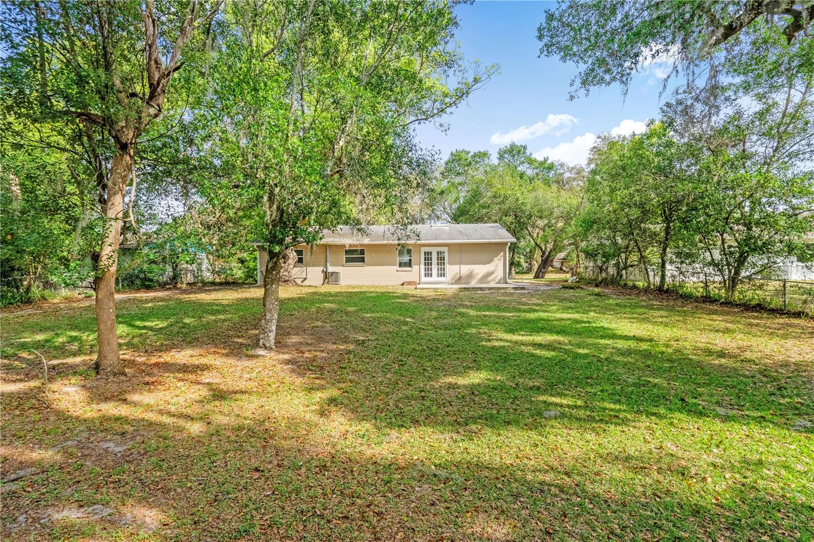 Image 19 of 22 For 1116 Helen Drive