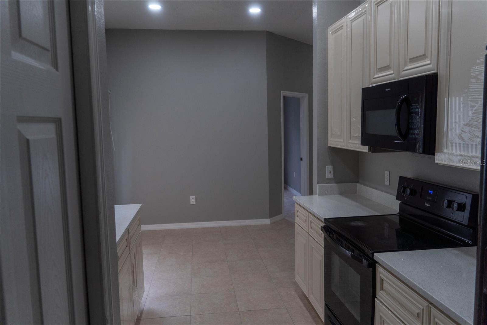 Image 22 of 71 For 1440 Finsbury Court