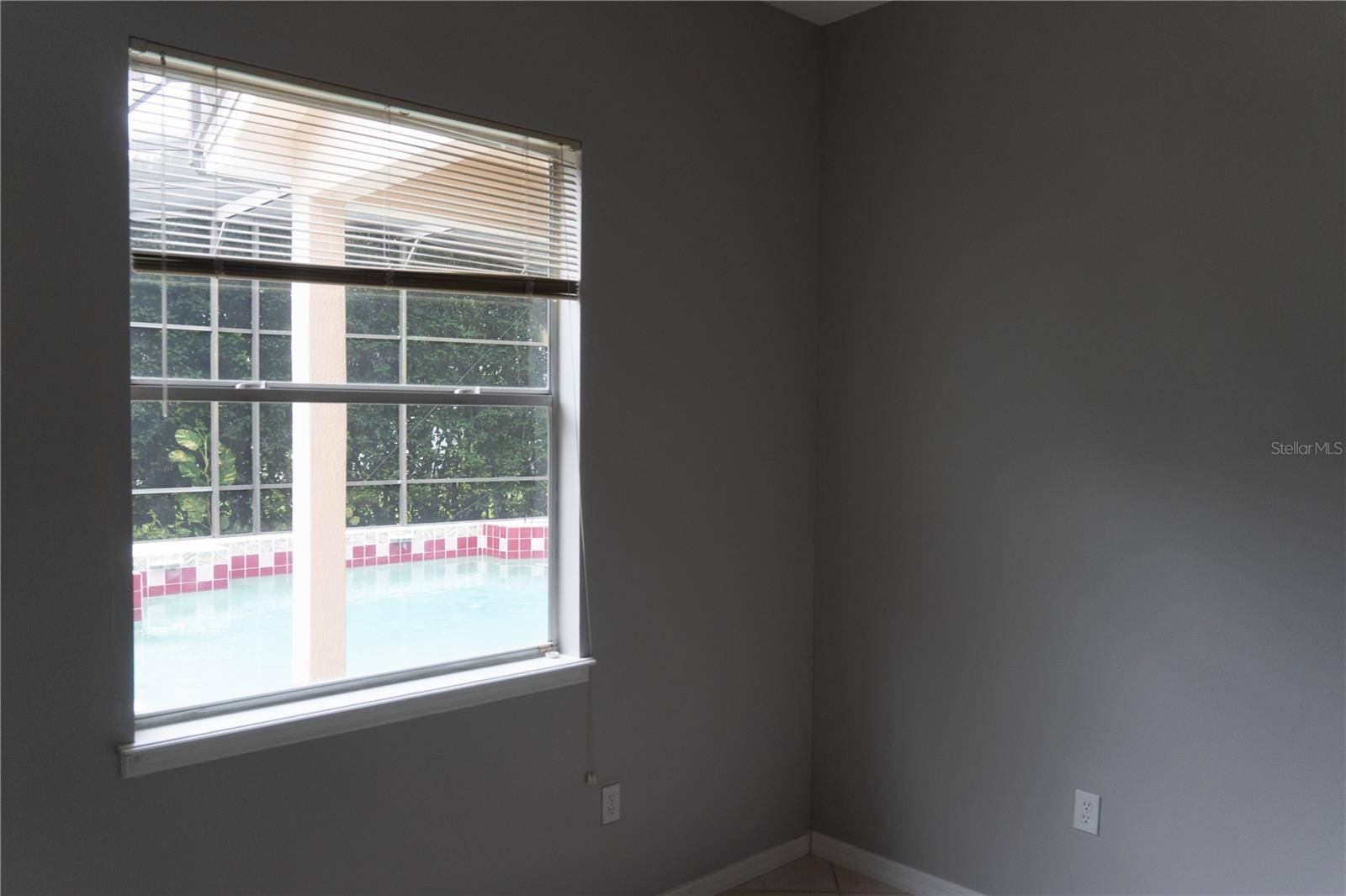 Image 27 of 71 For 1440 Finsbury Court