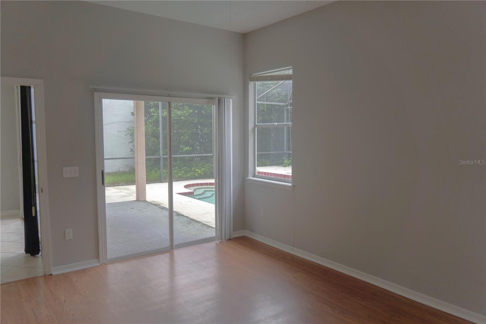 Image 31 of 71 For 1440 Finsbury Court