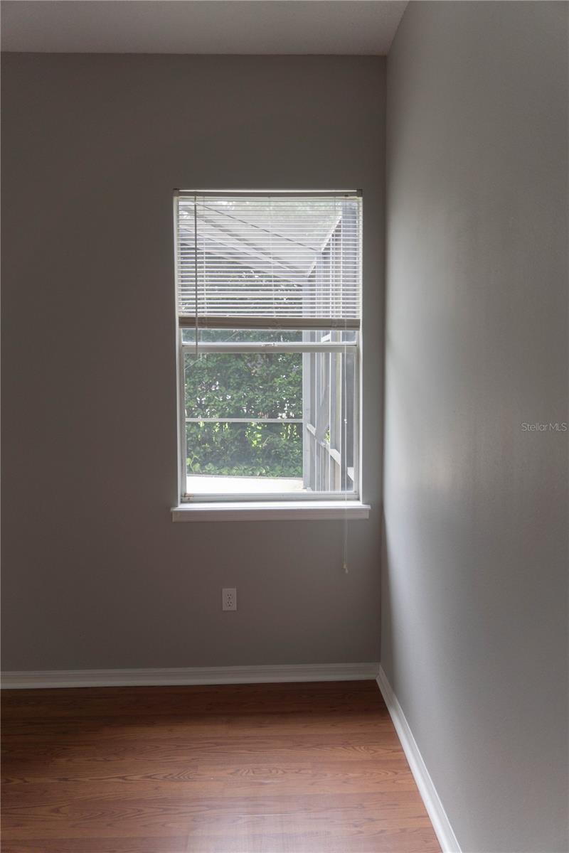 Image 34 of 71 For 1440 Finsbury Court