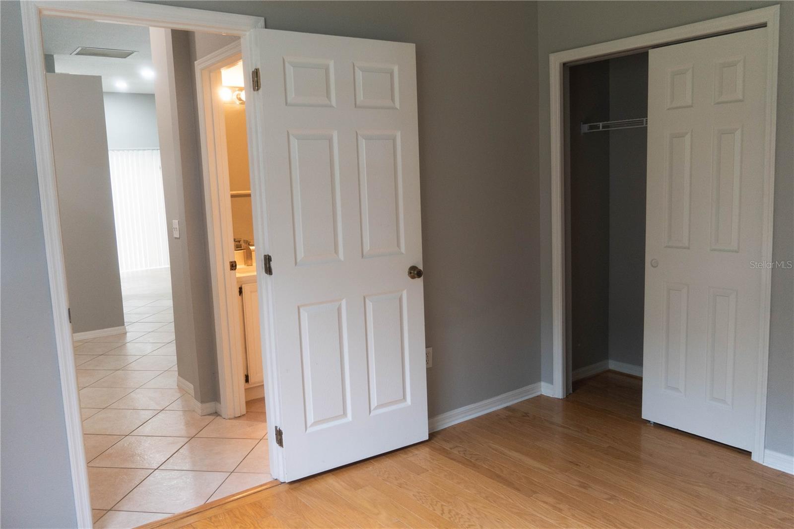 Image 62 of 71 For 1440 Finsbury Court