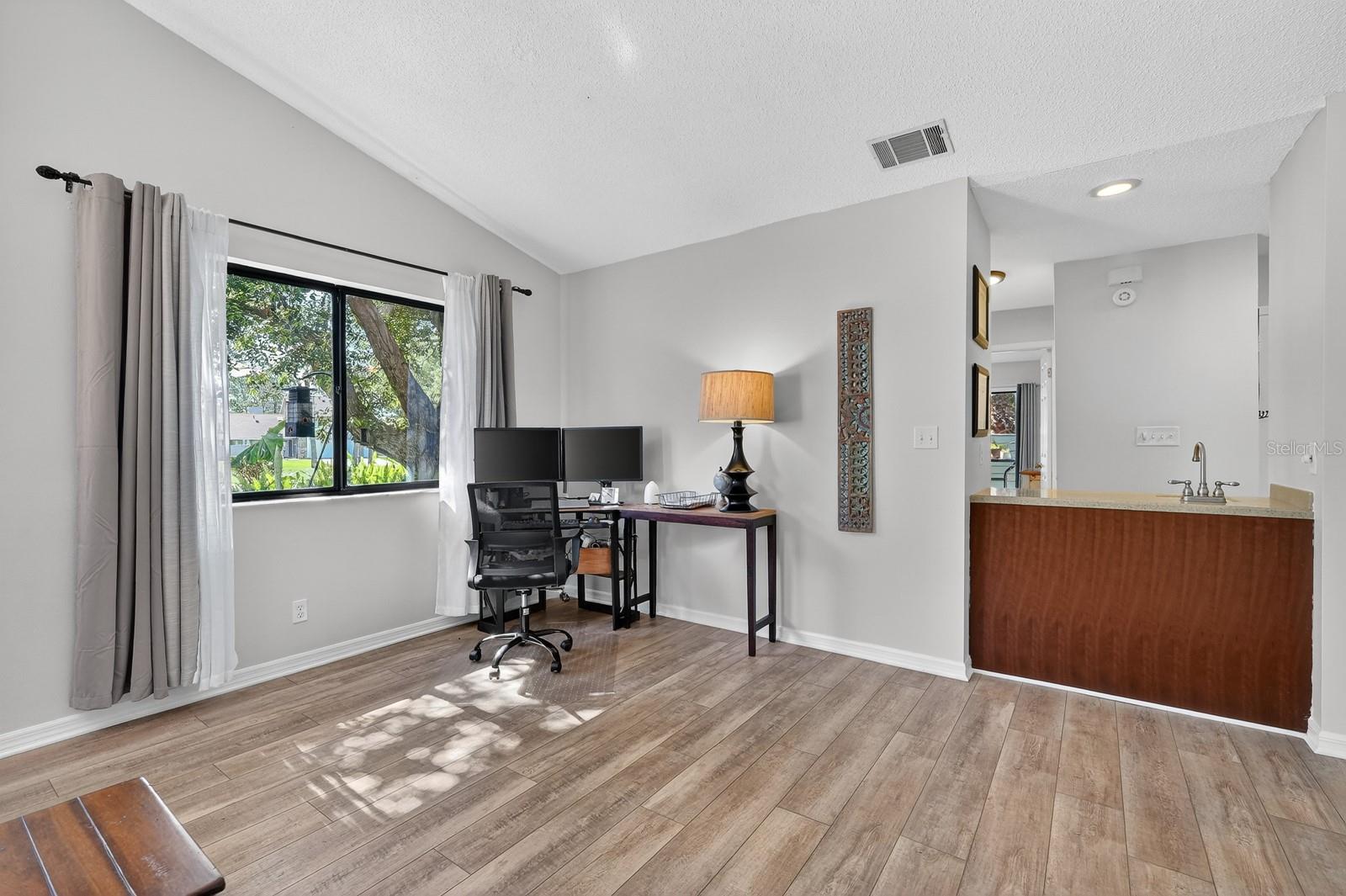 Image 16 of 52 For 537 Brown Pelican Drive