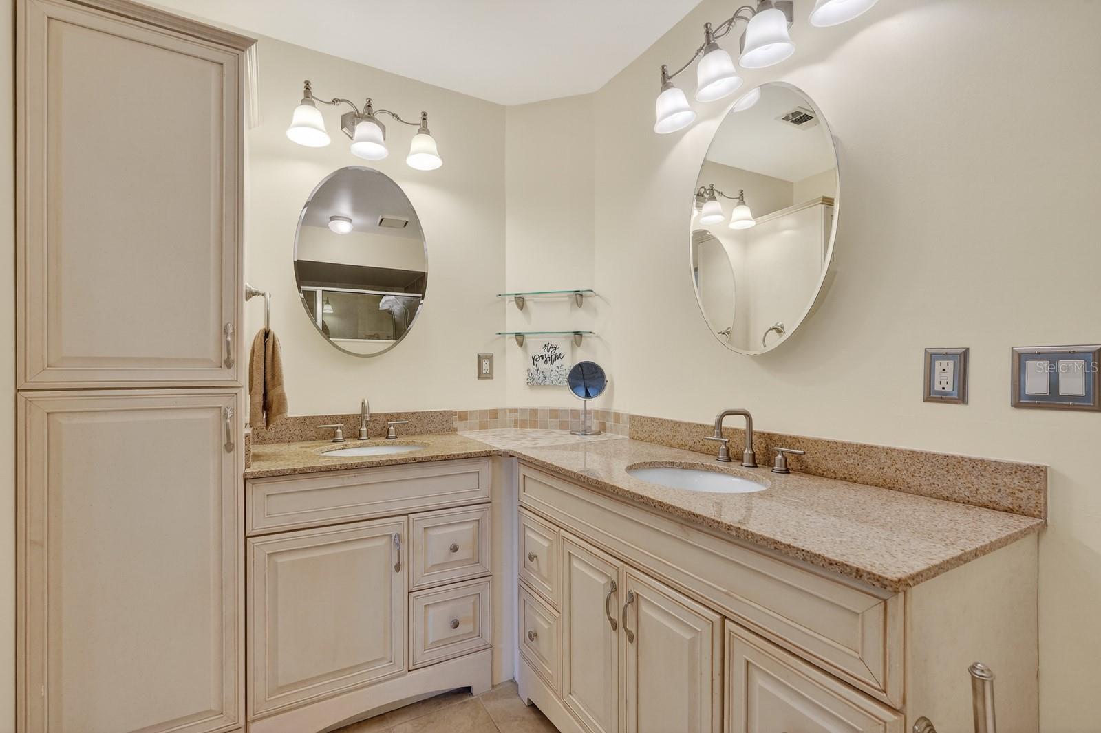 Image 26 of 52 For 537 Brown Pelican Drive