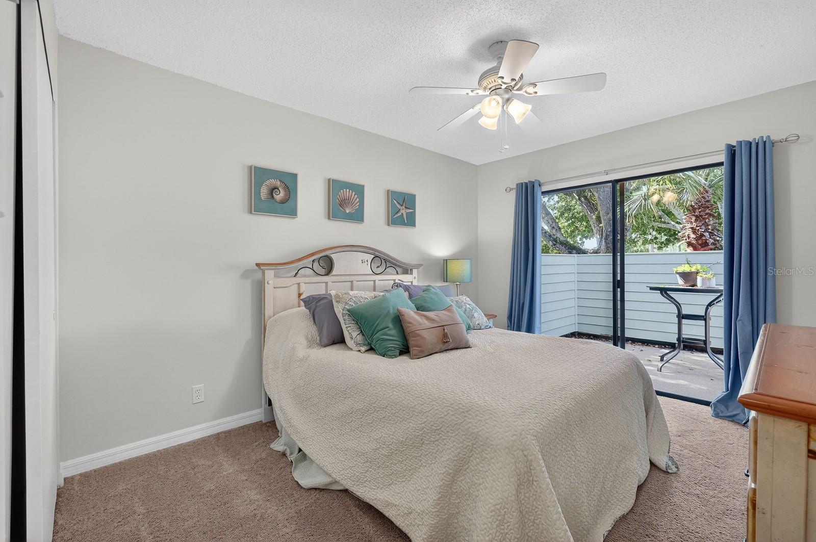 Image 4 of 52 For 537 Brown Pelican Drive