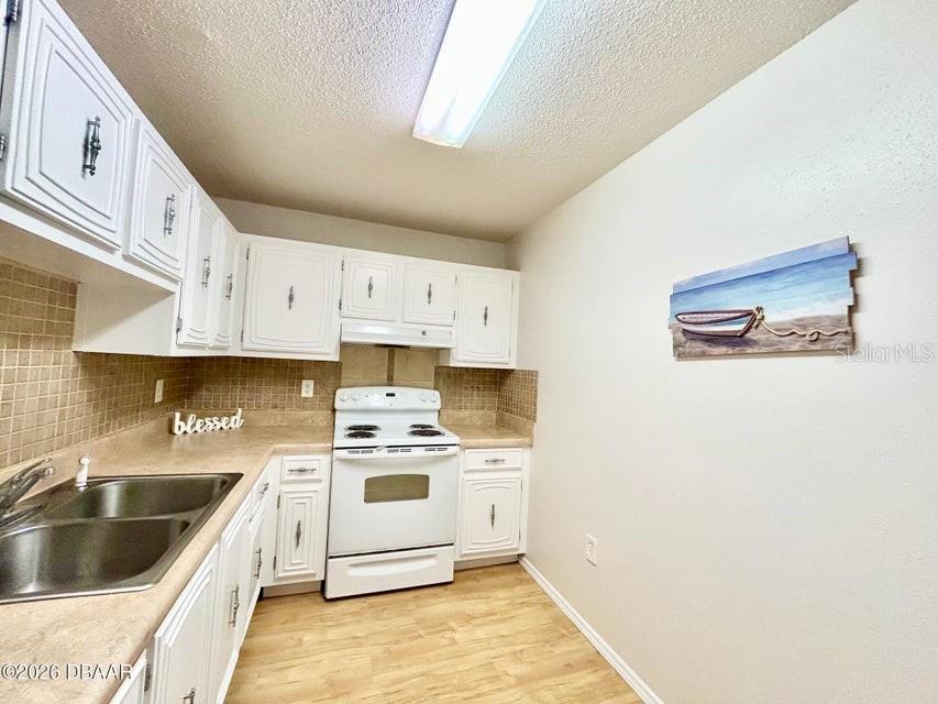 Image 16 of 28 For 2711 Halifax Avenue 374