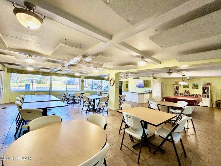 Image 23 of 28 For 2711 Halifax Avenue 374