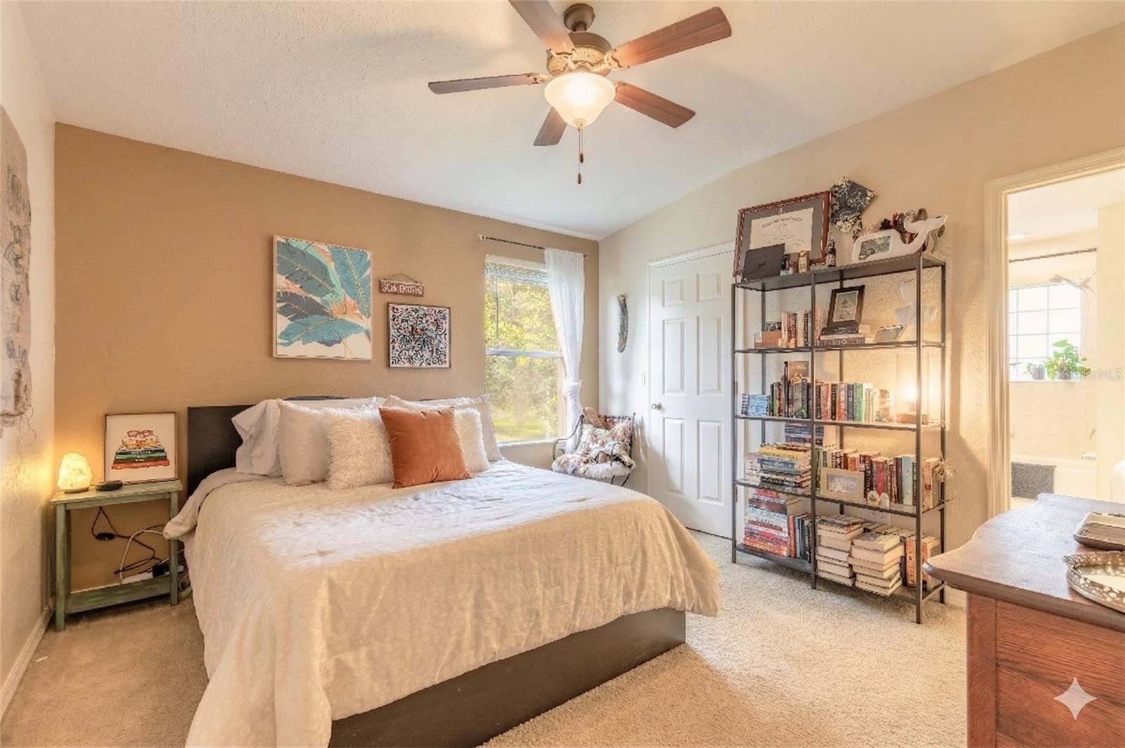 Image 14 of 44 For 135 Grey Widgeon Court