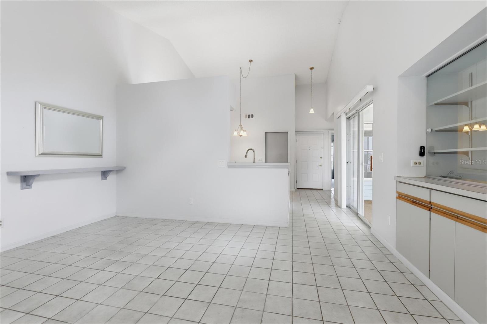 Image 10 of 61 For 158 Northshore Cir