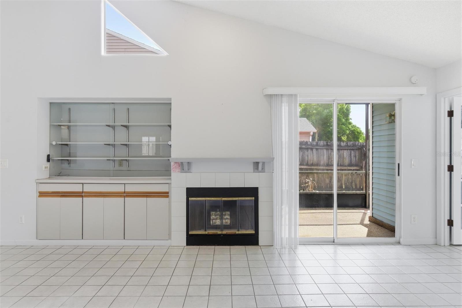 Image 13 of 61 For 158 Northshore Cir