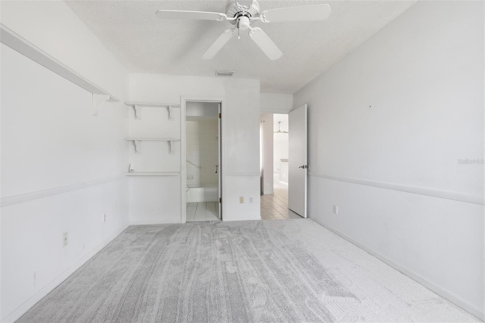 Image 16 of 61 For 158 Northshore Cir