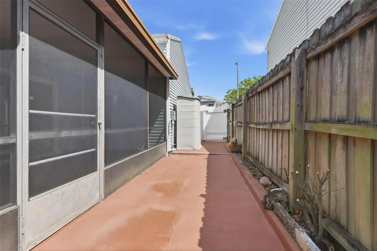 Image 28 of 61 For 158 Northshore Cir