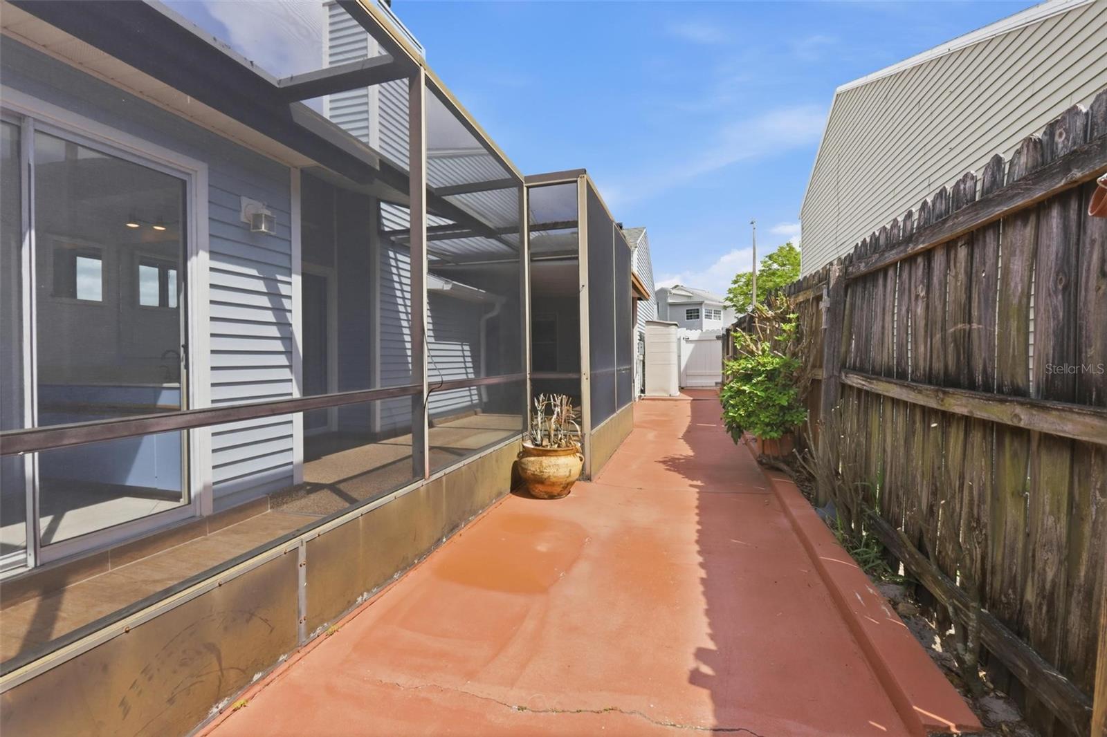 Image 29 of 61 For 158 Northshore Cir