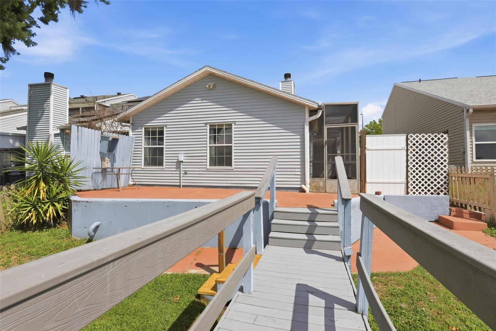 Image 34 of 61 For 158 Northshore Cir