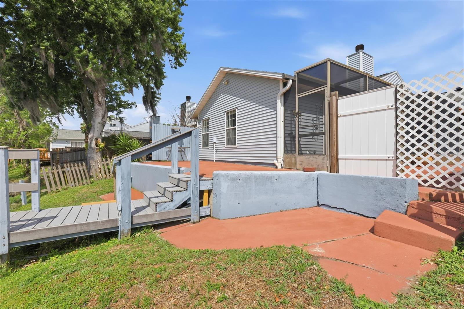 Image 35 of 61 For 158 Northshore Cir